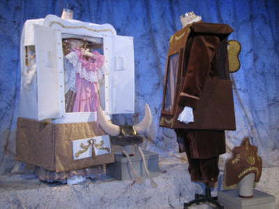 Clock Wardrobe Features